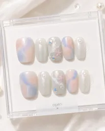 Loop Ocean Pearl Tide Nails